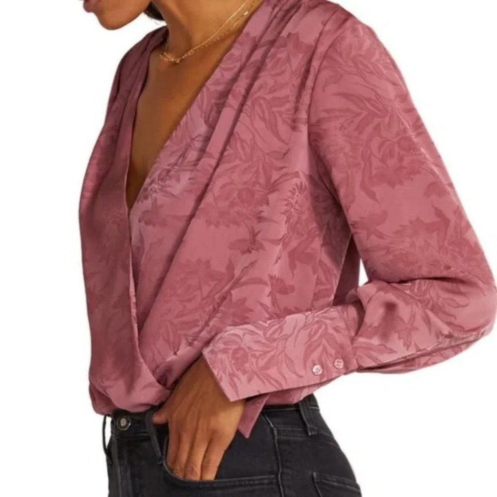 NWT Favorite Daughter The Date Blouse Bodysuit Color: Mauve Floral Size Small - Picture 2 of 4
